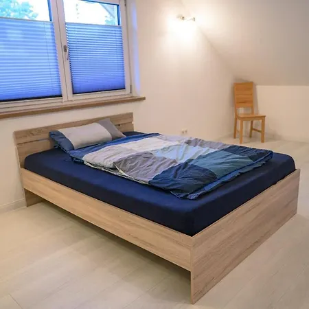 Apartament Schoene Dachgeschosswohnung *