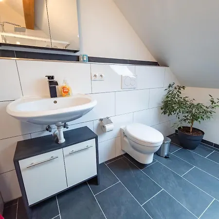 Schoene Dachgeschosswohnung Rott (Bavaria)
