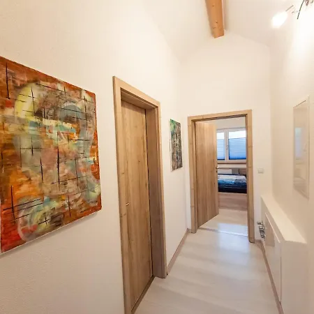 Apartament Schoene Dachgeschosswohnung