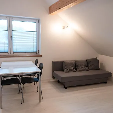 Apartament Schoene Dachgeschosswohnung Rott (Bavaria)