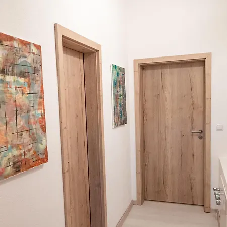 Schoene Dachgeschosswohnung Apartament *